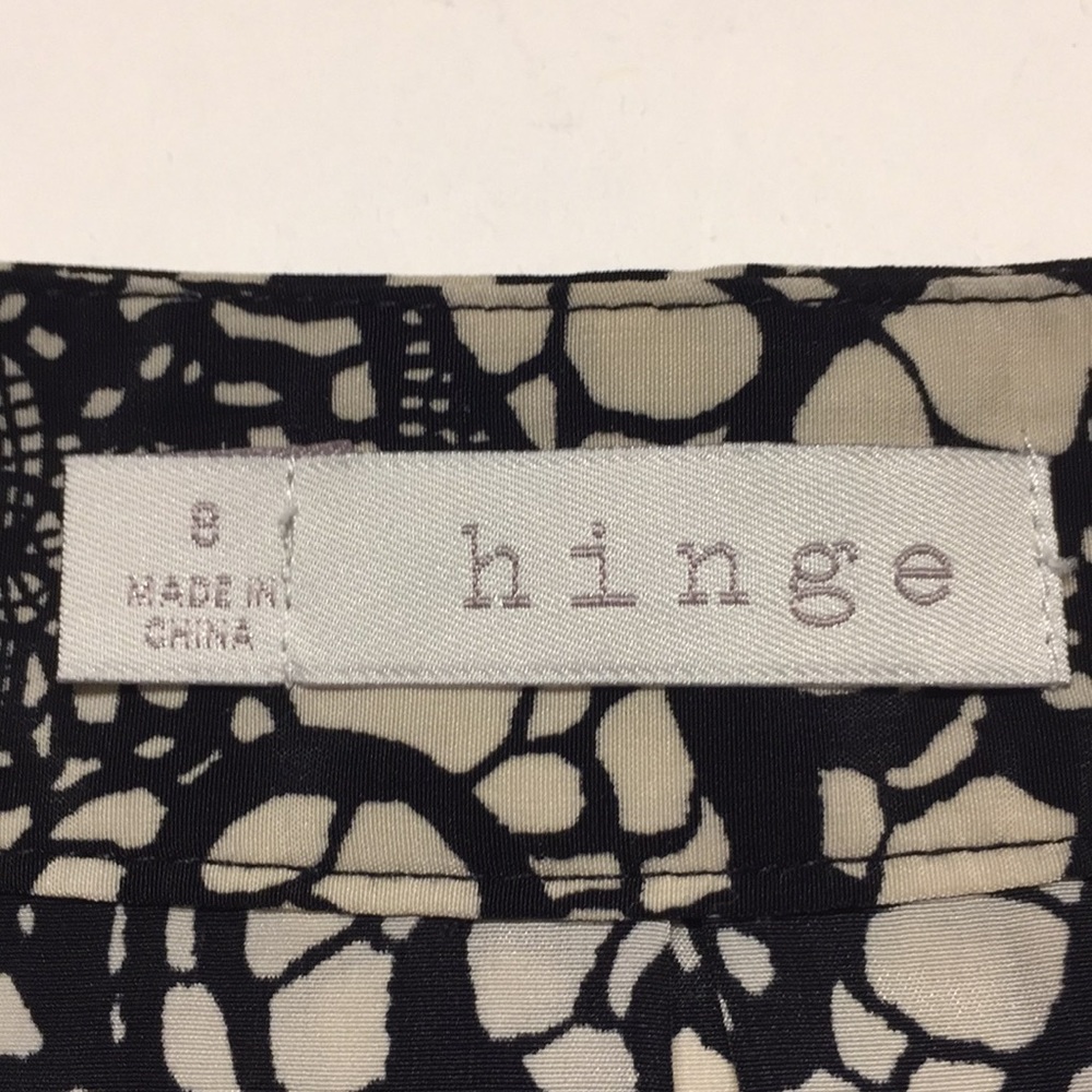 Hinge Women’s Skirt - Picture 4 of 6